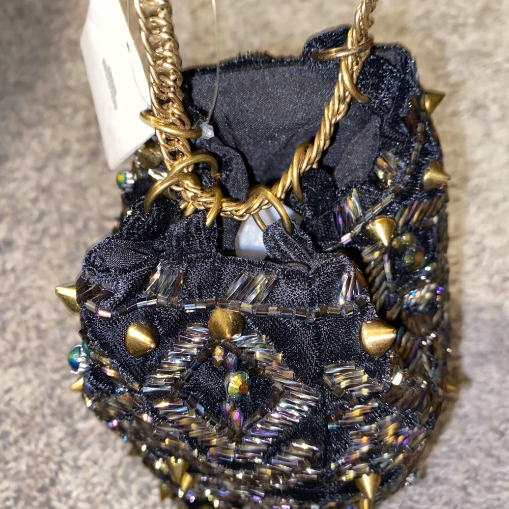 Urban Outfitters Beaded Bucket Bag - Picture 4 of 11